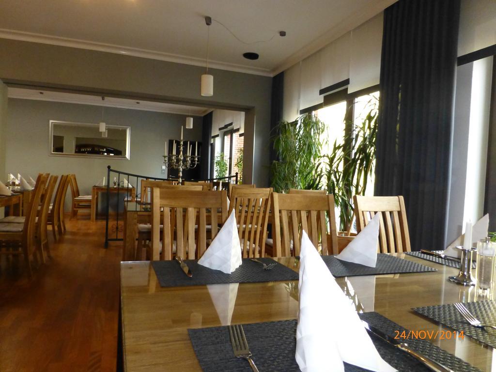 Hotel Ruestersieler Hof Wilhelmshaven Bagian luar foto